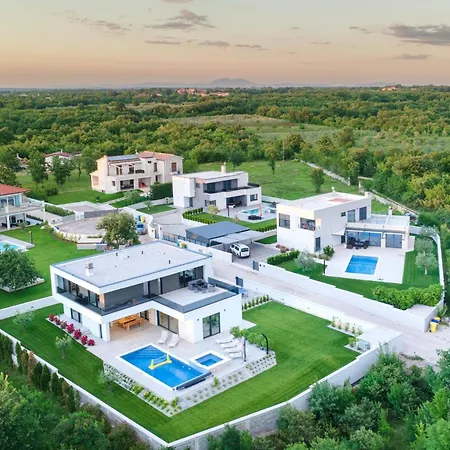 Maem Villa Juršići