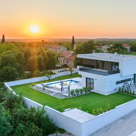 Villa Maem Juršići